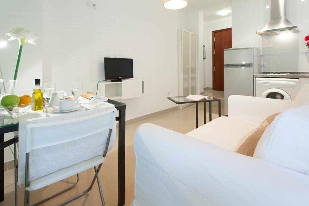 Apartamentos San Lorenzo Севілья Екстер'єр фото