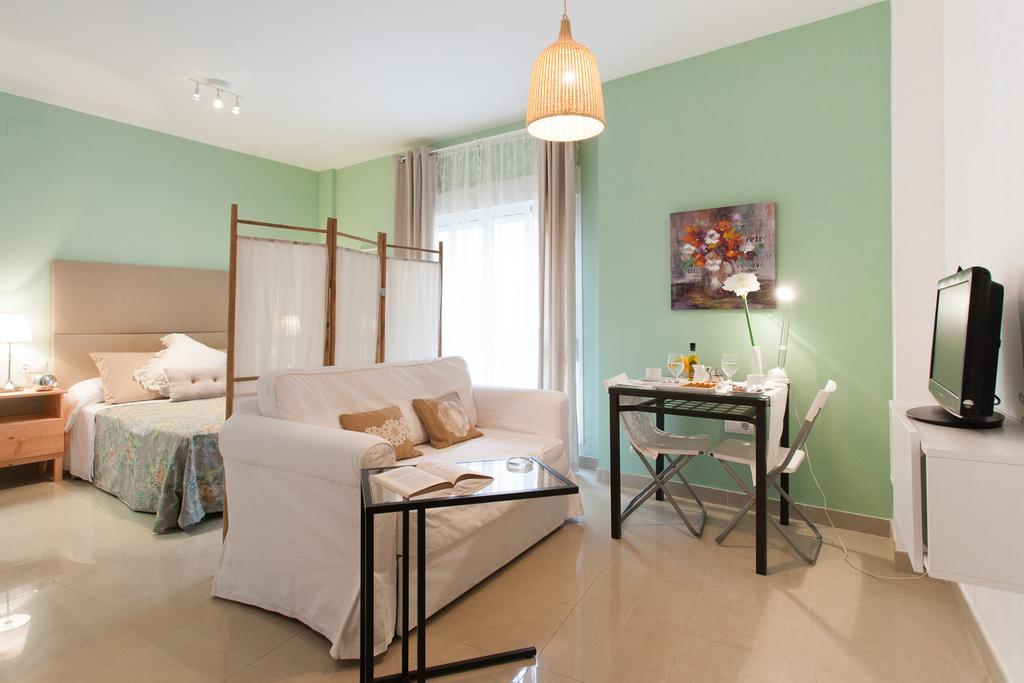 Apartamentos San Lorenzo Севілья Екстер'єр фото