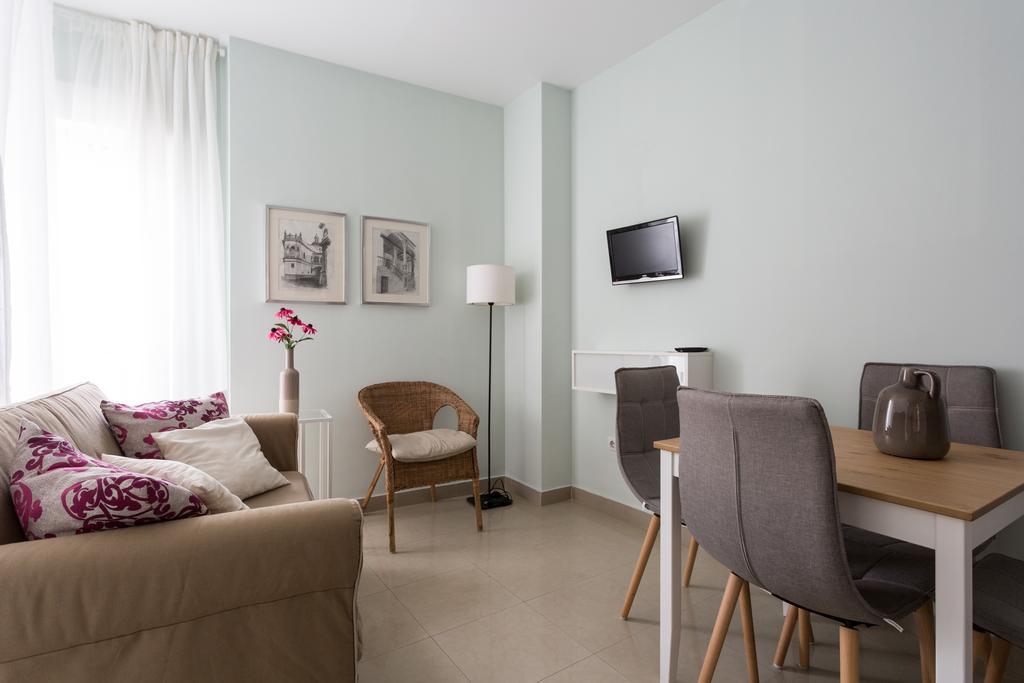 Apartamentos San Lorenzo Севілья Екстер'єр фото