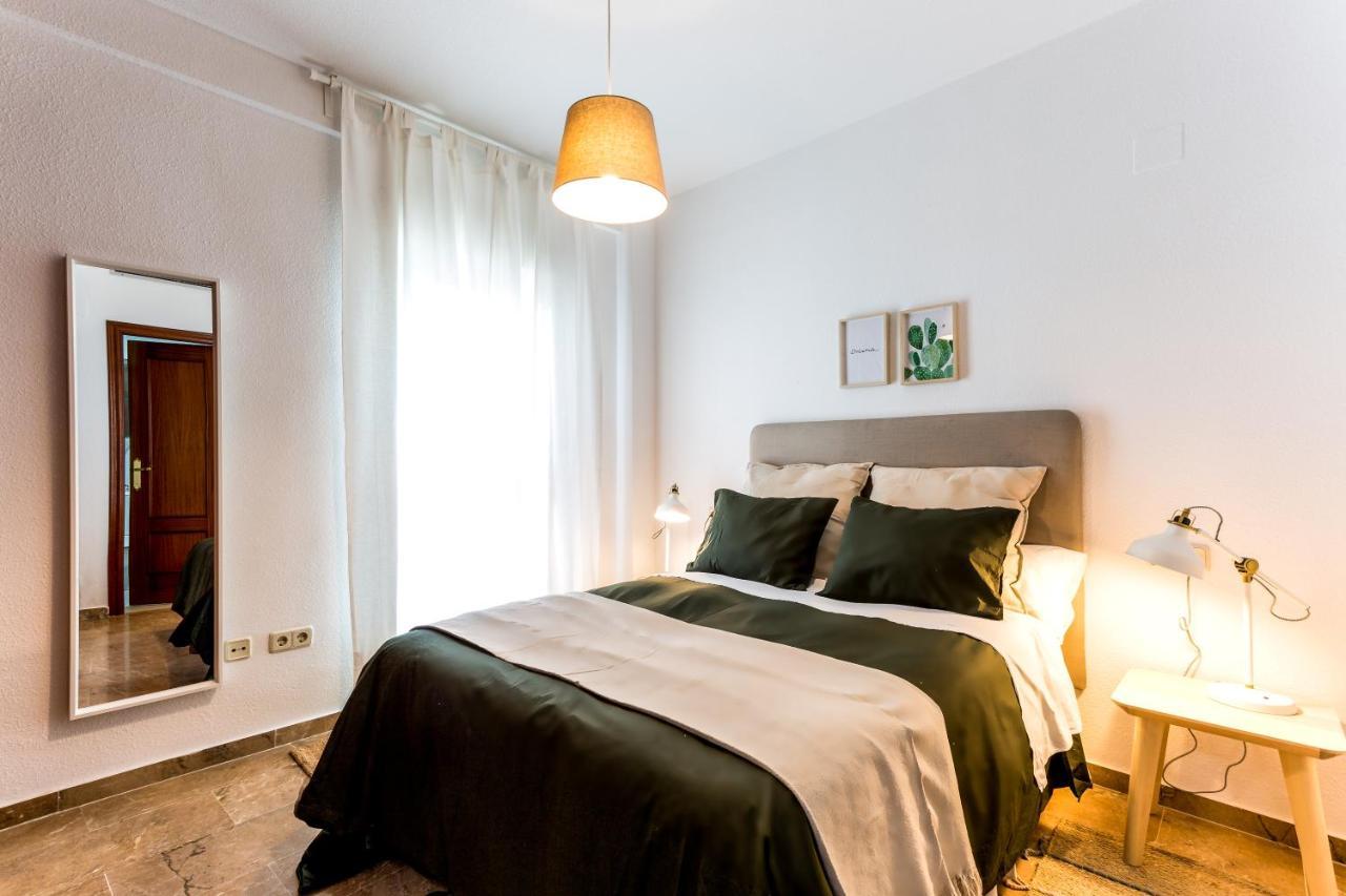 Apartamentos San Lorenzo Севілья Екстер'єр фото